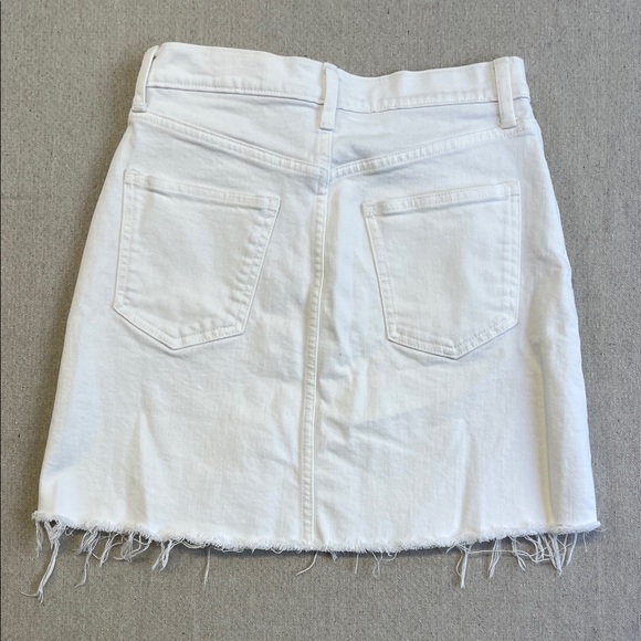 GAP White Frayed-Hem Denim Mini Skirt - Picture 7 of 8